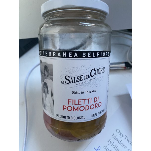 Filetti di pomodoro/Halve tomater i vand Mediterranea Belfiore
